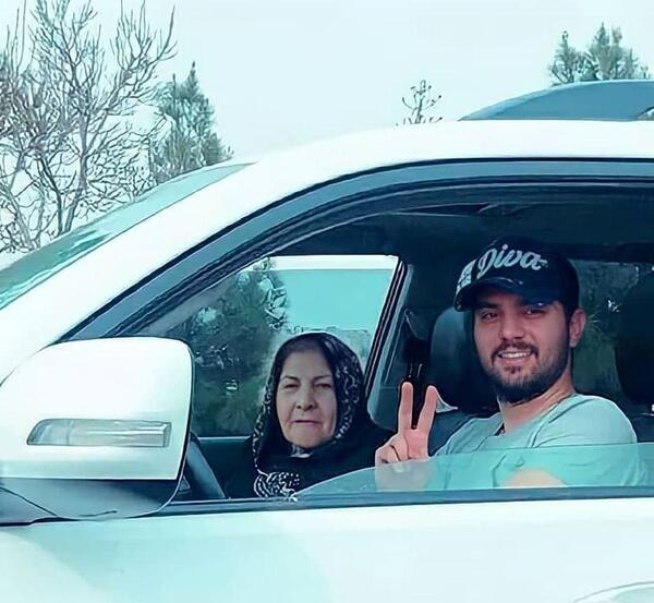 عکس های لاکچری سینا مهراد