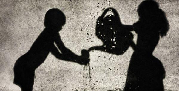 عکس مفهومی لنزک