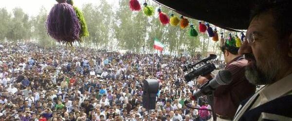 عکس محسن رضایی با لباس بختیاری
