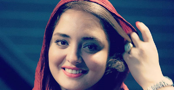 عکس ماه ثنا در ستایش