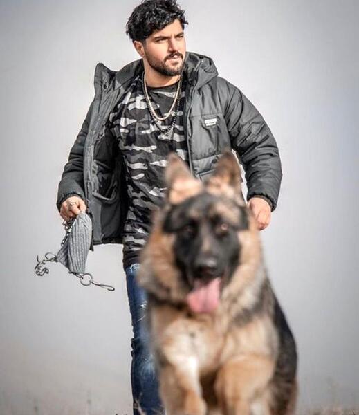 عکس سینا مهراد در باشگاه