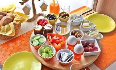 عکس صبحانه عروس و داماد