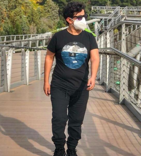 عکس امیر محمد در محله گل و بلبل