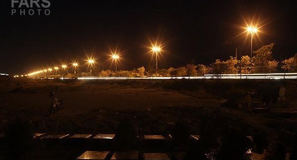 عکس شب در قبرستان