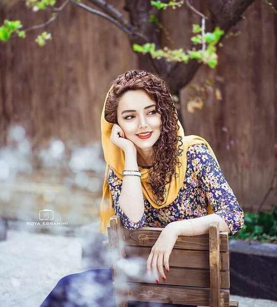 زیباترین مدل های ژست عکس دخترانه