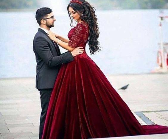 ژست عکس عروس و داماد خارجی عاشقانه
