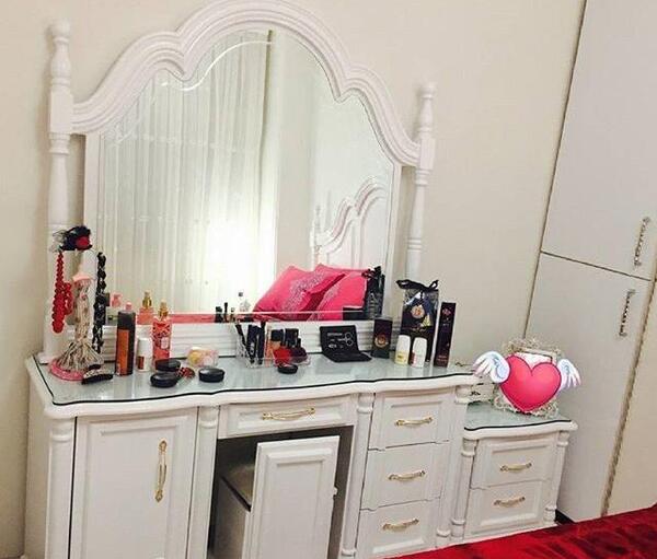 عکس ایده برای تزیین میز آرایش