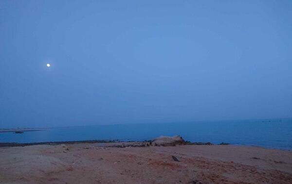 عکس دریا در شب مهتابی