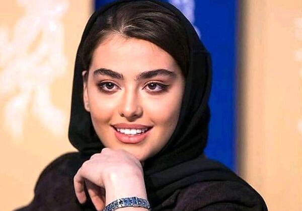 عکس ریحانه خواننده