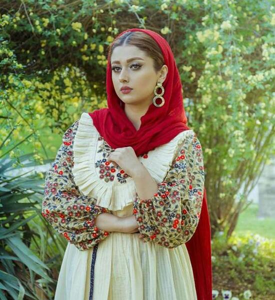 عکس مدل مانتو دخترانه گل گلی