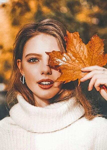 عکس ژست دخترانه پاییزی