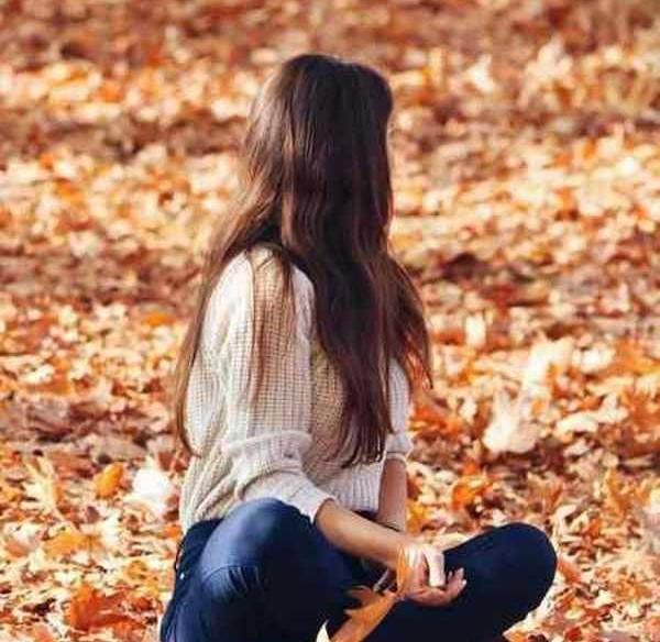 عکس ژست دخترانه پاییزی