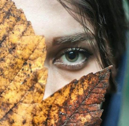 عکس ژست دخترانه پاییزی