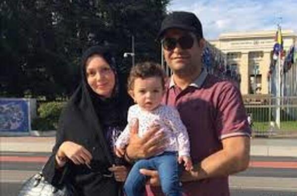 عکس آزاده نامداری و پدر و مادرش