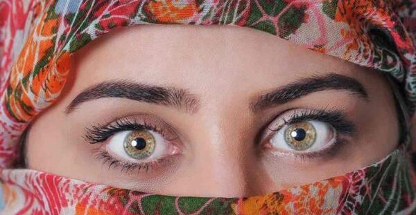 عکس چشم واقعی برای پروفایل