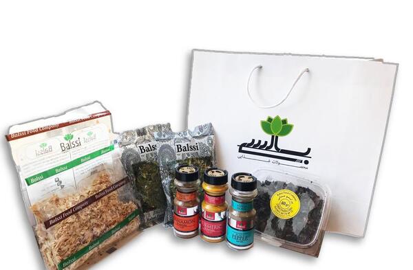 عکس سبزیجات قورمه سبزی