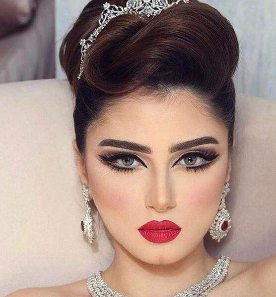 عکس عروس آرایش مو و صورت