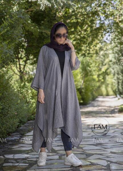 عکس مدل مانتو جلو باز طوسی