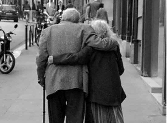 عکس عاشقانه دو نفره پیر