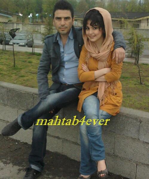 عکس ساناز صالحی با مادرش
