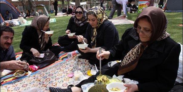 عکس آش رشته سیزده بدر