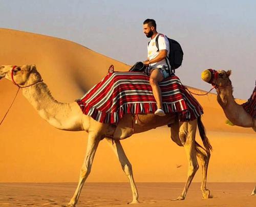 عکس شتر سواری در کیش