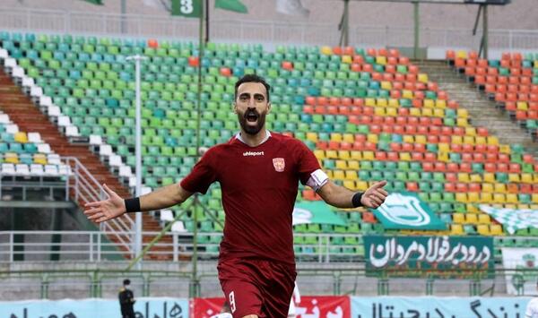 عکس امین قاسمی نژاد در باشگاه استقلال