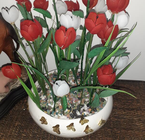 عکس گل لاله مصنوعی
