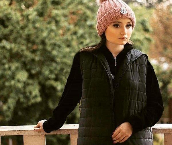 عکس تنهایی نیکا