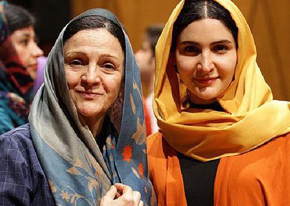 عکس ثریا قاسمی با مادرش