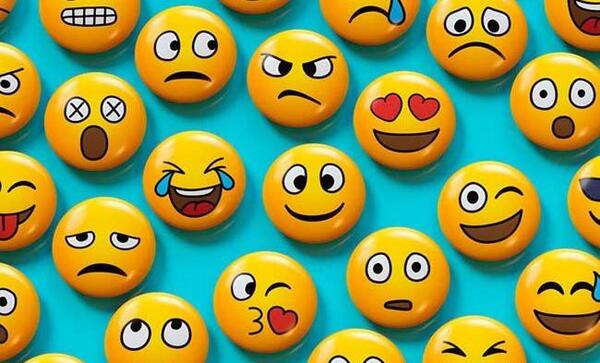 عکس استیکر ها