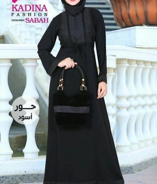 عکس مدل مانتو جدید بلند مشکی ساده