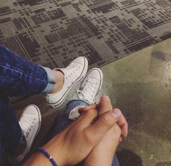 عکس عاشقانه دونفره پا
