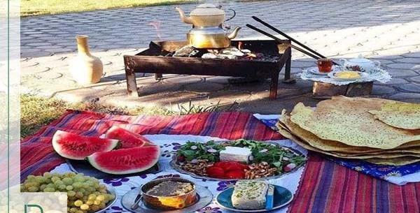 عکس چای ذغالی در جنگل