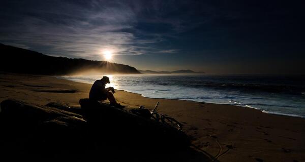 عکس تنهایی آدمها