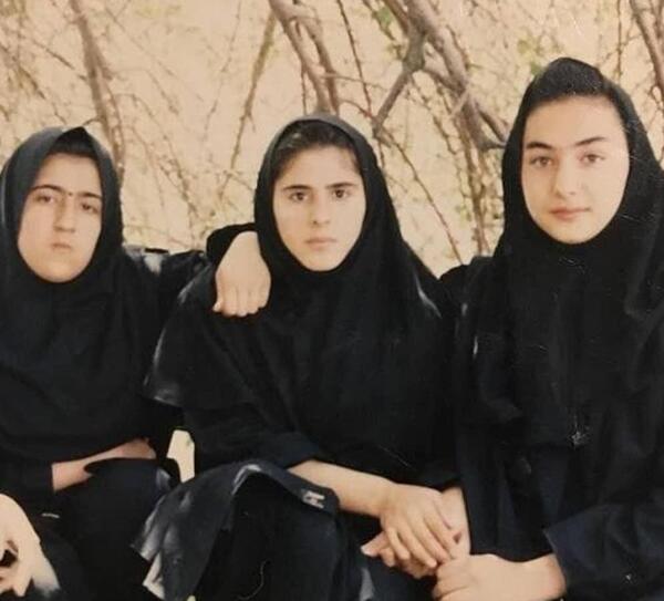 عکس صفحه سیاه هانیه توسلی