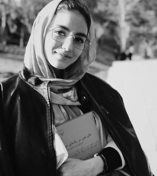 عکس راضیه درسریال آقازاده