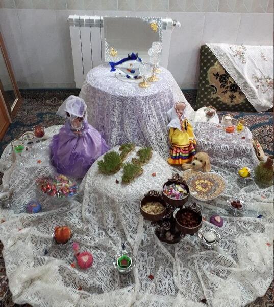 عکس سفره هفت سین روی زمین