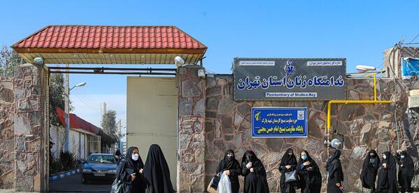 عکس صغری خدادادی
