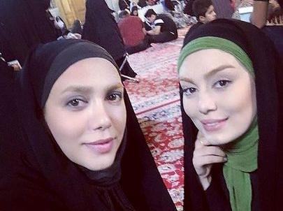 عکس دختر با حجاب کنار حرم امام رضا