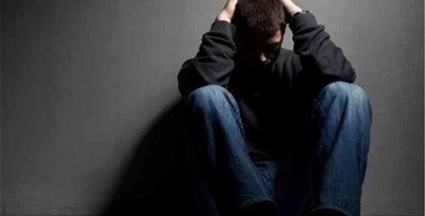 عکس مرد افسرده