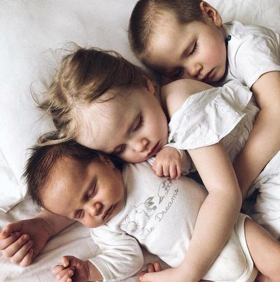 عکس ایده ژست عکس خواهر برادری