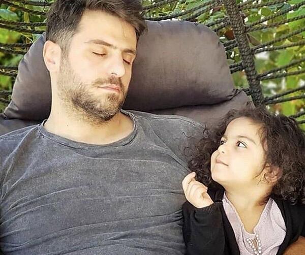 عکس علی ضیا با خواهرزاده اش