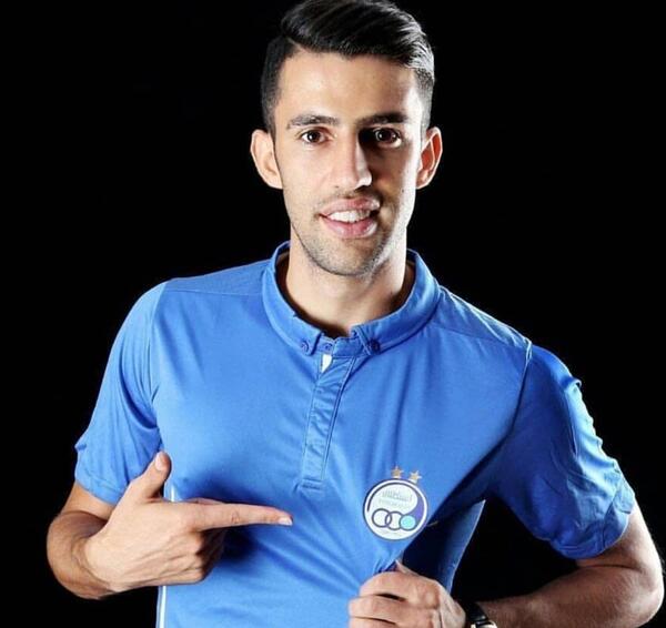 عکس آرش رضاوند بازیکن استقلال