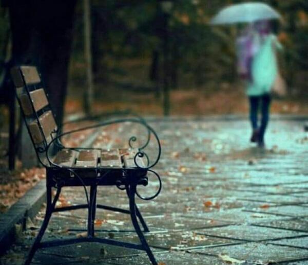 عکس غمگین صندلی