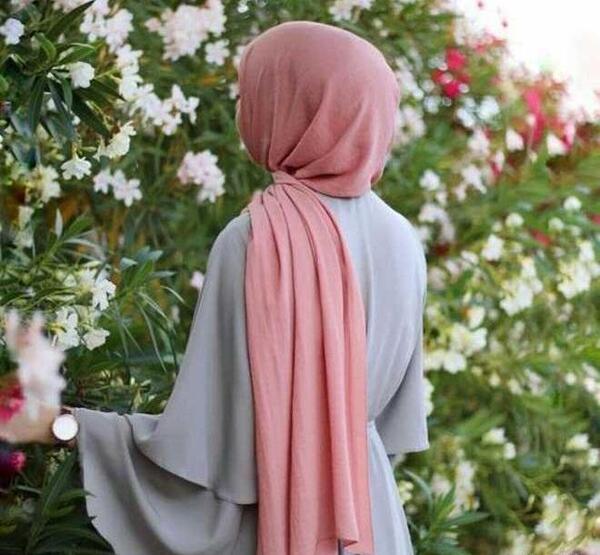عکس دختر باحجاب از پشت برای پروفایل