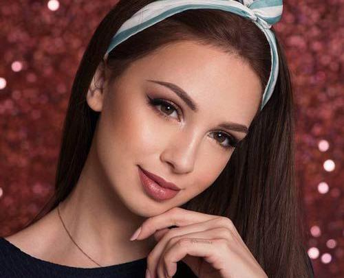 عکس فیک گردن دخترانه برای پروفایل
