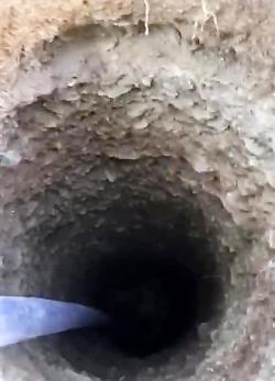 عکس چاه فاضلاب