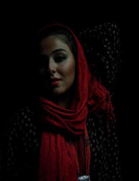 عکس حنانه در رمان نیش