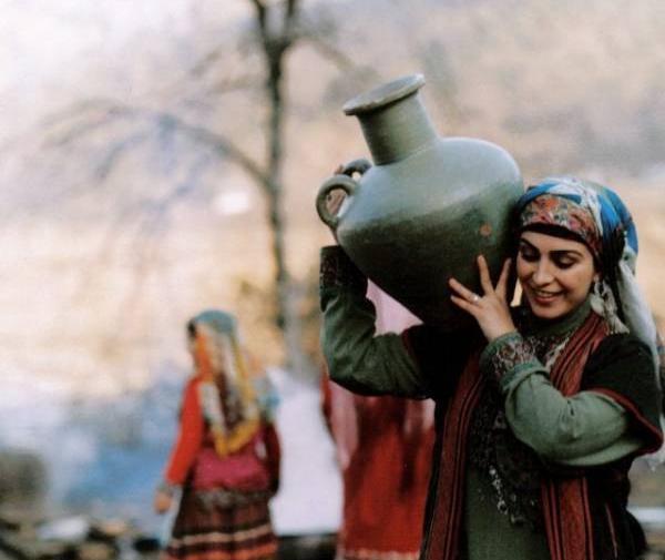 عکس ماه چهره خلیلی در سریال در چشم باد